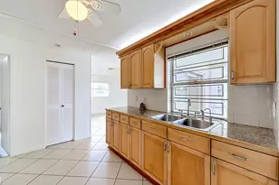 8504 NW 14th St, Plantation, FL 33322 - Photo 22