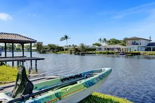 271 Oregon Ln, Boca Raton, FL 33487 - Photo 98