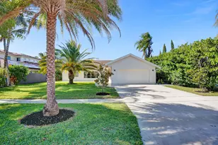 271 Oregon Ln, Boca Raton, FL 33487 - Photo 2