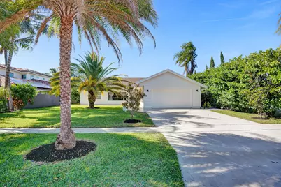 271 Oregon Lane, Boca Raton, FL 33487 - Photo 2