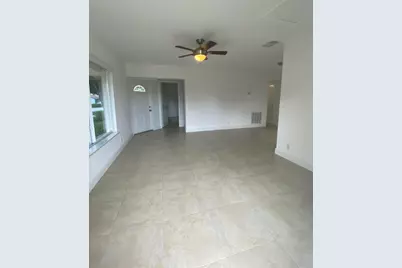 560-570 NE 19th Avenue, Deerfield Beach, FL 33441 - Photo 6