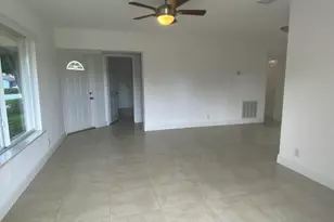 560-570 NE 19th Ave, Deerfield Beach, FL 33441 - Photo 6