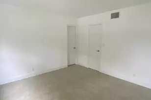560-570 NE 19th Ave, Deerfield Beach, FL 33441 - Photo 12
