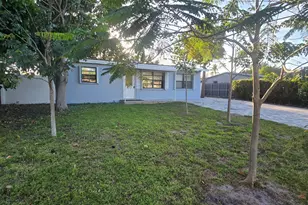 2849 NE 13th Ave, Pompano Beach, FL 33064 - Photo 2