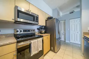 616 Clearwater Park Rd, West Palm Beach, FL 33401 - Photo 6