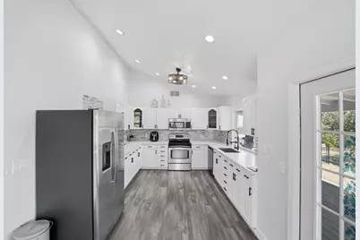 4700 Regina Drive, Fort Pierce, FL 34982 - Photo 24