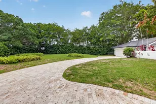 8044 Twin Lake Dr, Boca Raton, FL 33496 - Photo 6