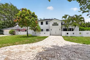8044 Twin Lake Dr, Boca Raton, FL 33496 - Photo 4