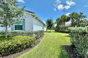 7036 Peters Ln, Delray Beach, FL 33446 - Photo 4