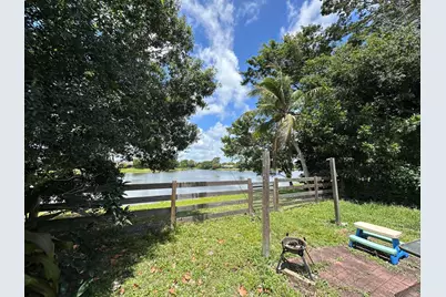 132 Timberline Drive, Jupiter, FL 33458 - Photo 2