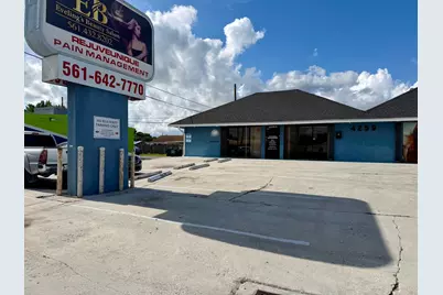 4259 10th Avenue N, Lake Worth, FL  - Photo 2