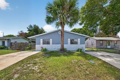 812 N 24th Street, Fort Pierce, FL 34950 - Photo 1