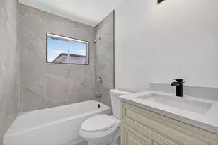812 N 24th St, Fort Pierce, FL 34950 - Photo 34