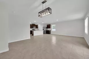 213 SW Tot Ct, Port Saint Lucie, FL 34953 - Photo 10
