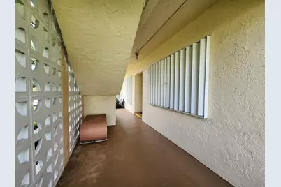 1560 NW 18th Avenue #104, Delray Beach, FL 33445 - Photo 2