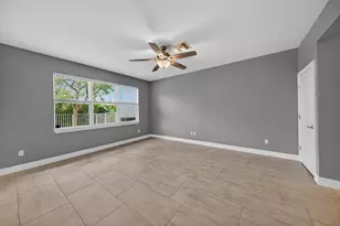 4715 Eucalyptus Dr, Hollywood, FL 33021 - Photo 10