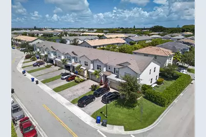 4715 Eucalyptus Drive, Hollywood, FL 33021 - Photo 4