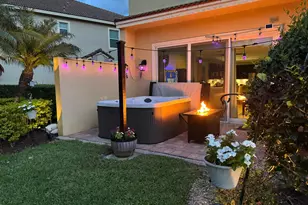 615 SW Glen Crest Way, Stuart, FL 34997 - Photo 30