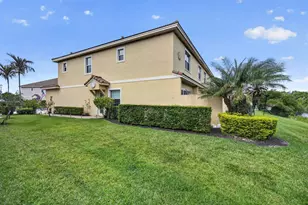 615 SW Glen Crest Way, Stuart, FL 34997 - Photo 32