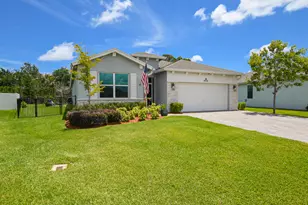 5970 SE Sky Blue Cir, Stuart, FL 34997 - Photo 4
