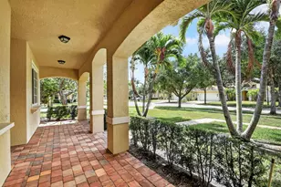 6810 Osage Cir, Greenacres, FL 33413 - Photo 4