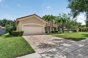 6810 Osage Cir, Greenacres, FL 33413 - Photo 2