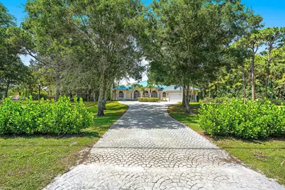 7087 N 155th Pl Place N, Palm Beach Gardens, FL 33418 - Photo 2