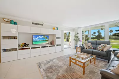 3700 Oaks Clubhouse Drive #106, Pompano Beach, FL 33069 - Photo 2