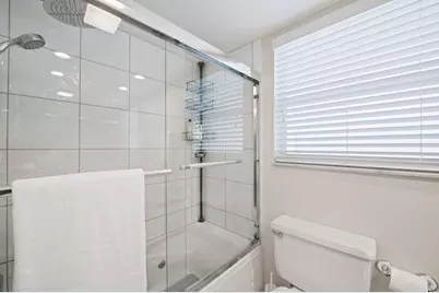 3700 Oaks Clubhouse Drive #106, Pompano Beach, FL 33069 - Photo 18