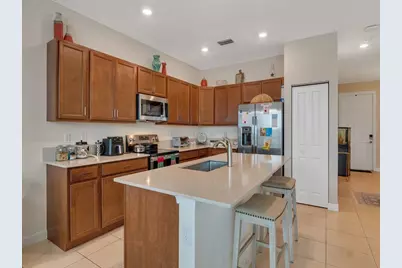 886 S Verona Trace Drive, Vero Beach, FL 32966 - Photo 1