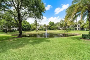 11863 Wimbledon Circle, Wellington, FL 33414 - Photo 8