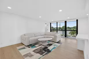 1732 Bridgewood Dr, Boca Raton, FL 33434 - Photo 6