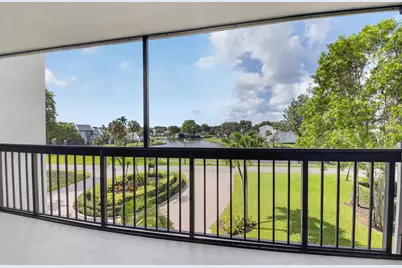 1732 Bridgewood Drive, Boca Raton, FL 33434 - Photo 32