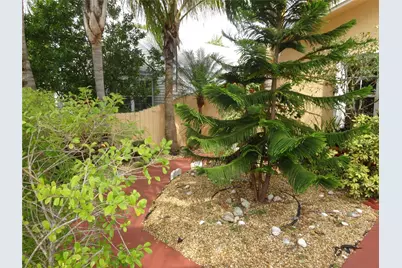 31 SE 13th Street #1-2, Dania Beach, FL 33004 - Photo 2