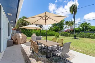 146 Vassar Dr, Lake Worth Beach, FL 33460 - Photo 24