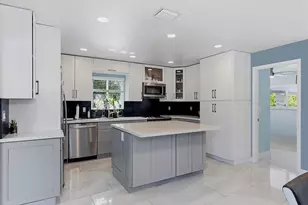 1580 NE 34th St, Oakland Park, FL 33334 - Photo 8