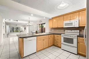 8321 S Coral Cir, North Lauderdale, FL 33068 - Photo 14