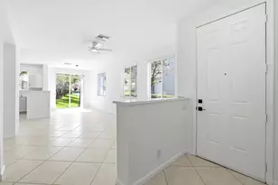 3068 Laurel Ridge Cir, Riviera Beach, FL 33404 - Photo 2
