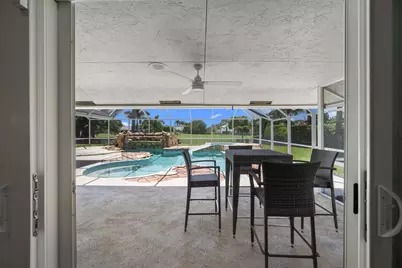 15880 Meadow Wood Drive, Wellington, FL 33414 - Photo 38