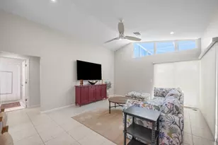 15880 Meadow Wood Dr, Wellington, FL 33414 - Photo 20
