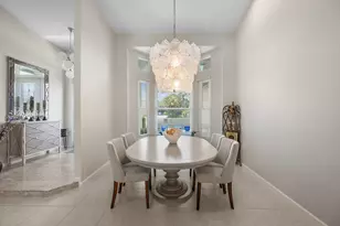 15880 Meadow Wood Dr, Wellington, FL 33414 - Photo 10