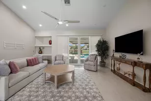 15880 Meadow Wood Dr, Wellington, FL 33414 - Photo 4