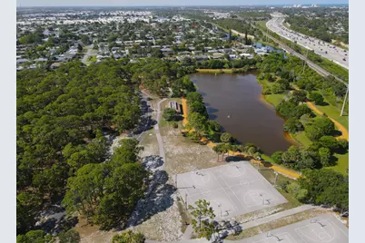 1051 SW 25th Avenue, Boynton Beach, FL 33426 - Photo 50