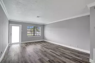10781 NW 21st St, Sunrise, FL 33322 - Photo 4