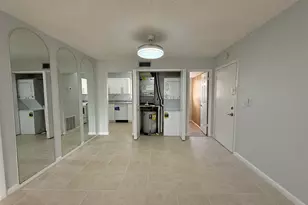 228 Lake Dora Dr, West Palm Beach, FL 33411 - Photo 10
