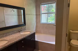 182 Lake Monterey Cir, Boynton Beach, FL 33426 - Photo 10