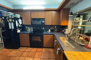 8780 NW 11th St, Pembroke Pines, FL 33024 - Photo 16