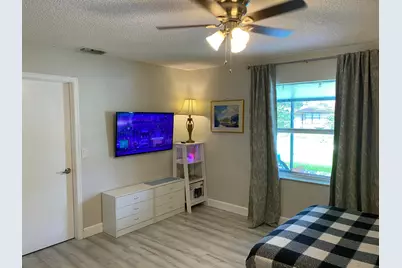 300 La Mancha Avenue, Royal Palm Beach, FL 33411 - Photo 18