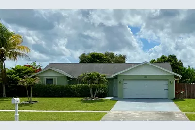 300 La Mancha Avenue, Royal Palm Beach, FL 33411 - Photo 2