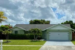 300 La Mancha Ave, Royal Palm Beach, FL 33411 - Photo 2
